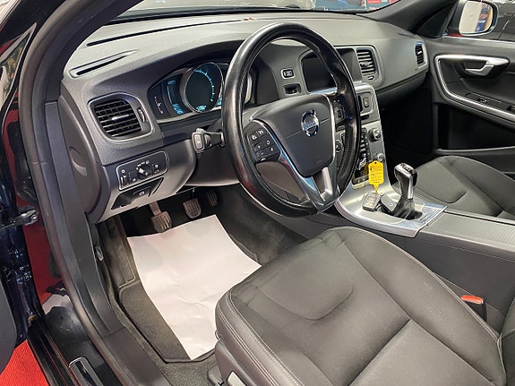 Volvo V60 8 of 24