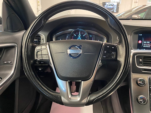 Volvo V60 16 of 24