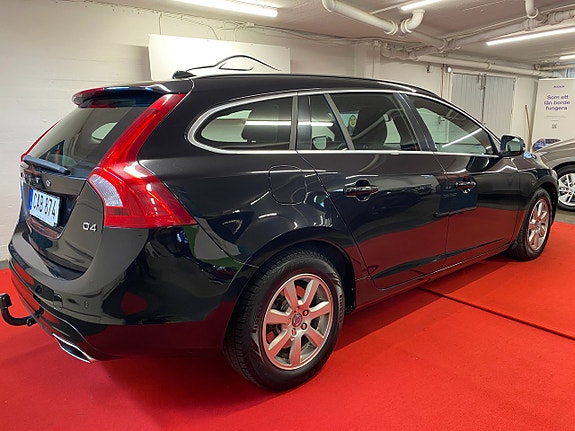 Volvo V60 7 of 24