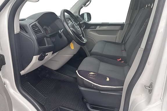 Volkswagen Transporter 13 of 22