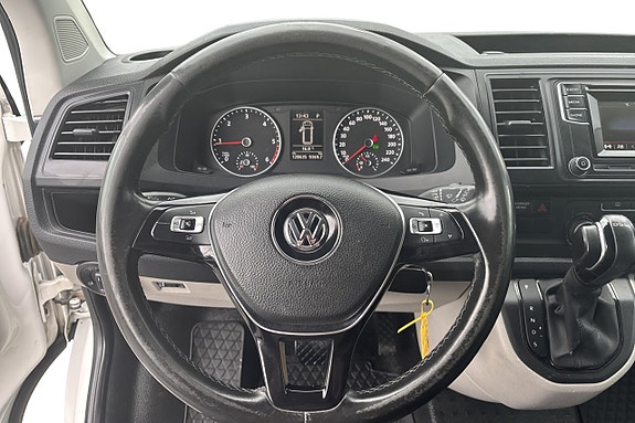 Volkswagen Transporter 12 of 22