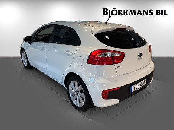 Kia Rio 6 of 17