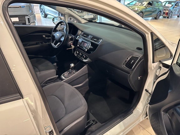 Kia Rio 16 of 17