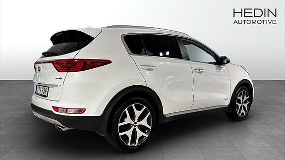 Kia Sportage 2 of 9