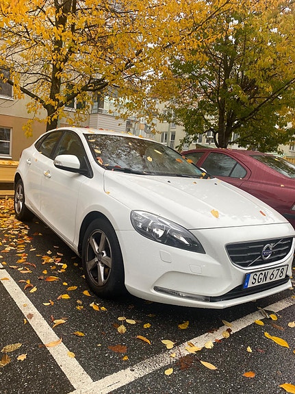 Volvo V40 2 of 2