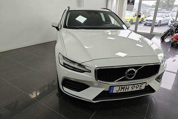 Volvo V60 5 of 8