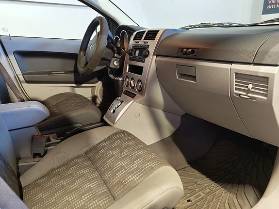 Dodge Caliber 8 of 14