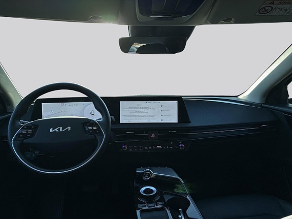 Kia EV6 7 of 15