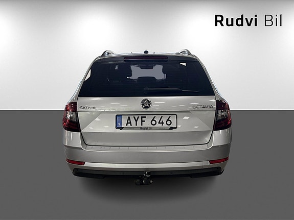 Skoda Octavia 5 of 14
