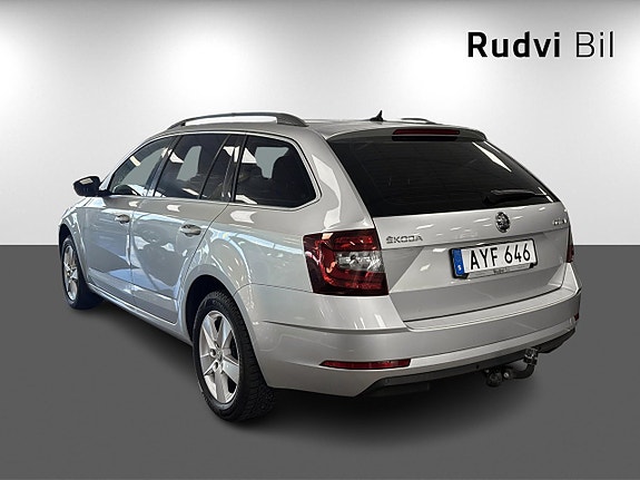 Skoda Octavia 6 of 14