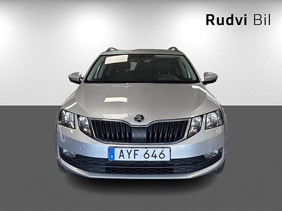 Skoda Octavia 2 of 14