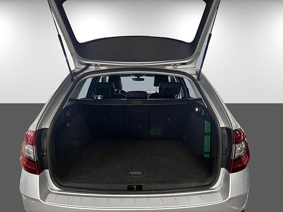 Skoda Octavia 7 of 14