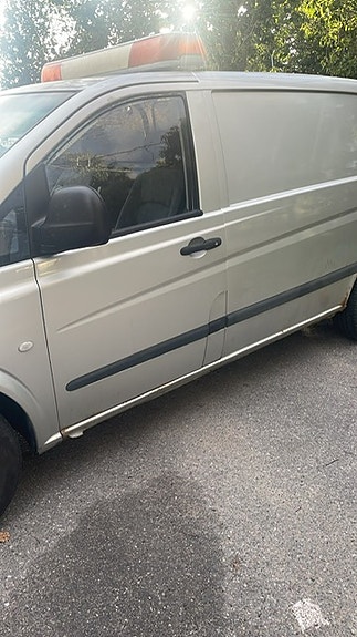 Mercedes-Benz Vito 109 3 of 4