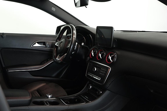 Mercedes-Benz A250 6 of 14