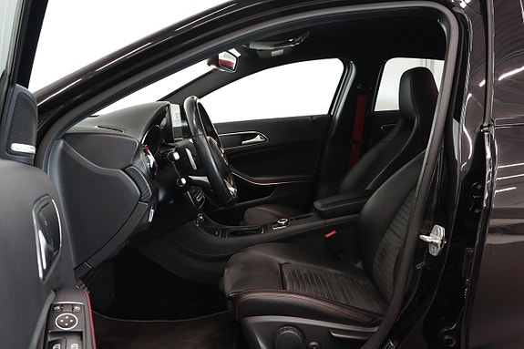 Mercedes-Benz A250 13 of 14