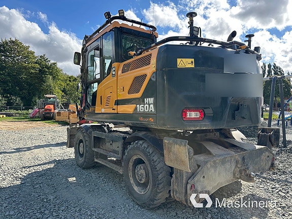 Hjulgrävare Hyundai HW160A med maskinsytrning, kärra & redskap 3 of 27