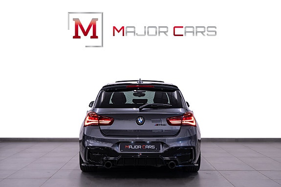 BMW M140i 5 of 21