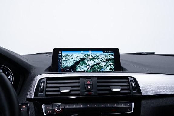 BMW M140i 18 of 21