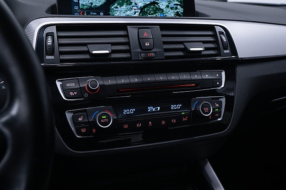 BMW M140i 17 of 21