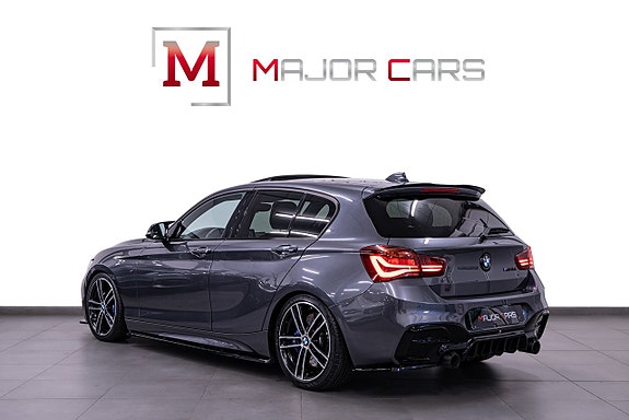 BMW M140i 4 of 21