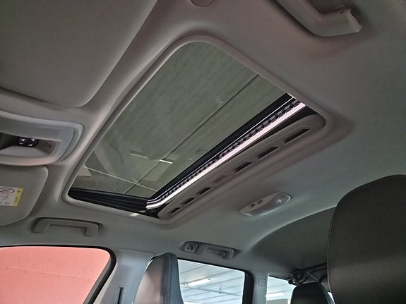 Volvo XC70 16 of 24