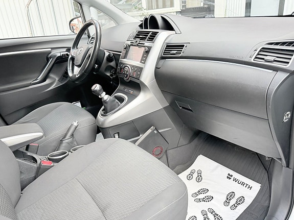 Toyota Verso 17 of 18