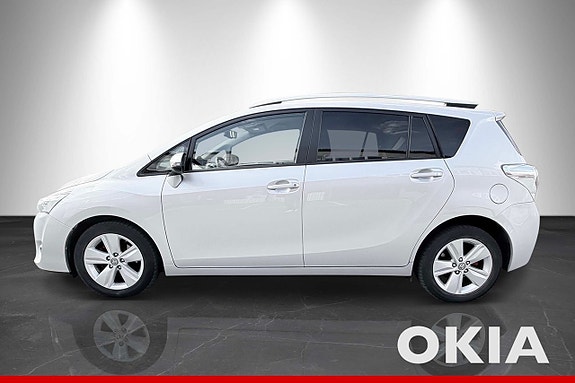 Toyota Verso 2 of 18