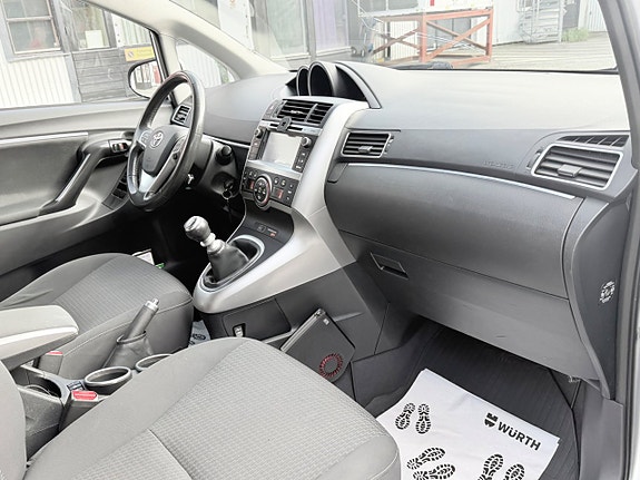 Toyota Verso 8 of 18