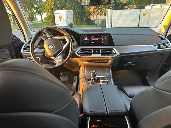 BMW X5 8 of 9