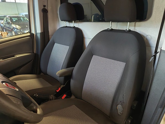 Fiat Doblo 8 of 14