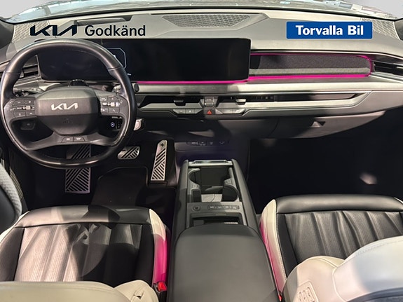Kia EV9 8 of 15