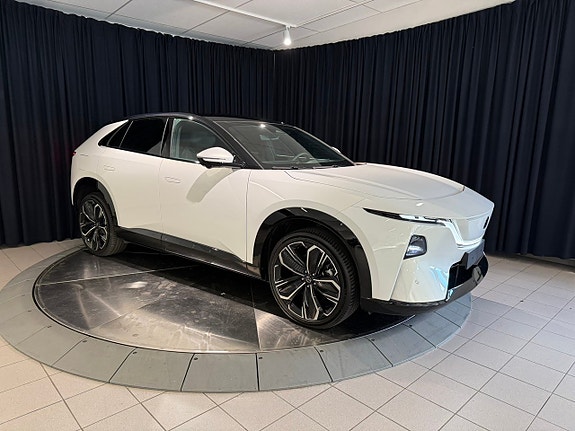 Mazda CX-6e 8 of 15
