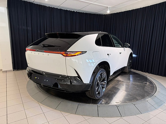 Mazda CX-6e 6 of 15