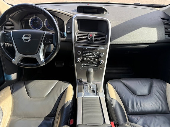Volvo XC60 9 of 11