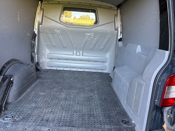 Volkswagen Transporter 6 of 7
