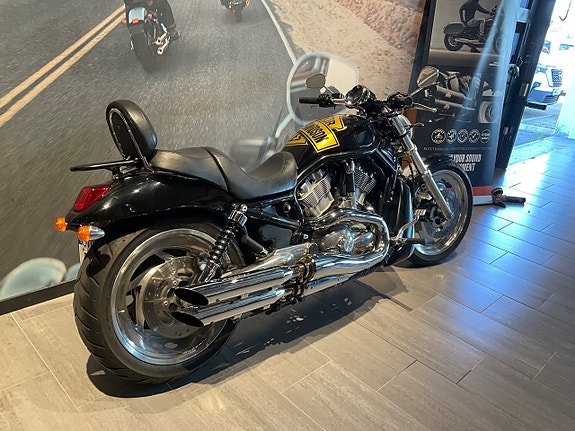 Harley-Davidson VRSCB V-Rod 4 of 6