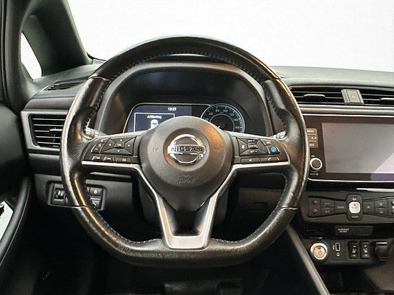 Nissan Leaf 15 of 30