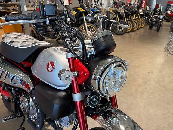 Honda MSZ125 Monkey ABS 8 of 11