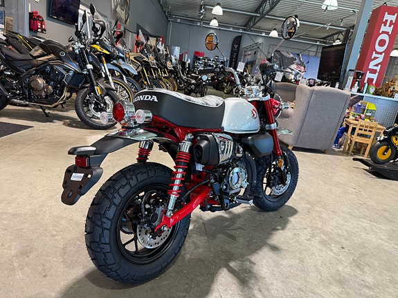 Honda MSZ125 Monkey ABS 3 of 11