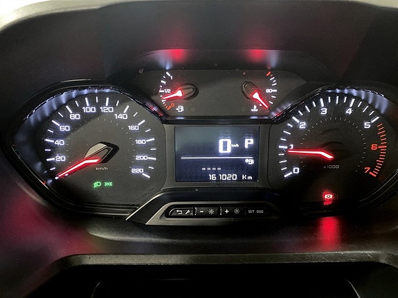 Peugeot Partner 12 of 18