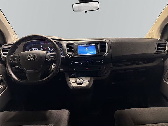 Toyota Proace 8 of 12