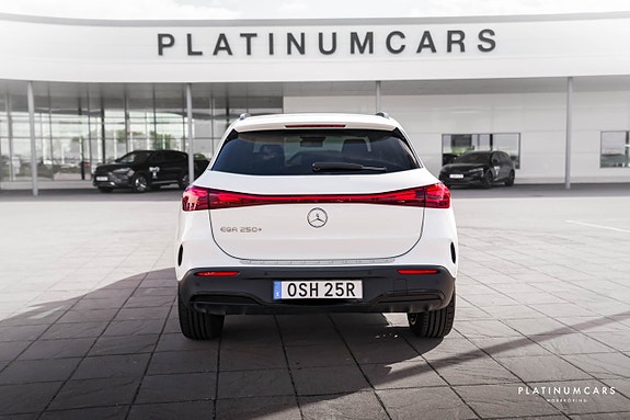 Mercedes-Benz EQA250+ 4 of 18