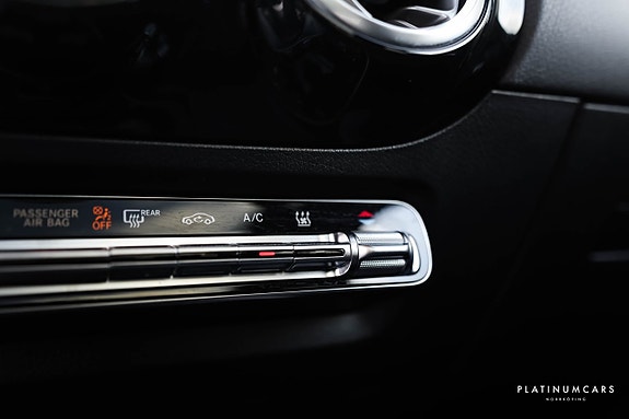 Mercedes-Benz EQA250+ 12 of 18
