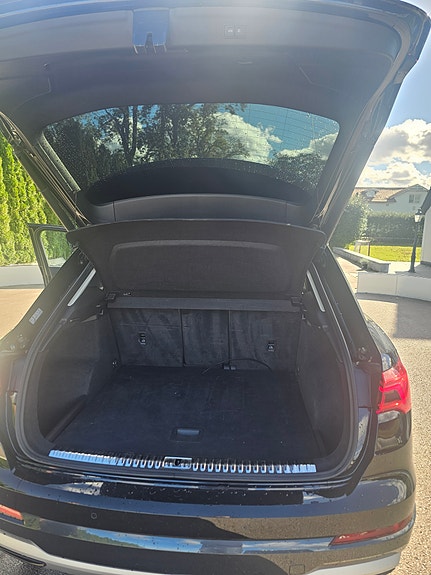 Audi Q3 10 of 11