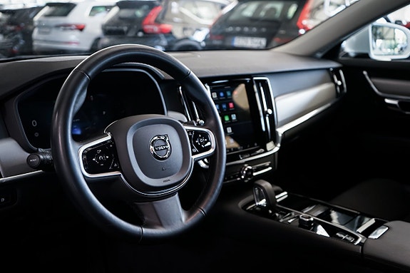 Volvo V90 12 of 28