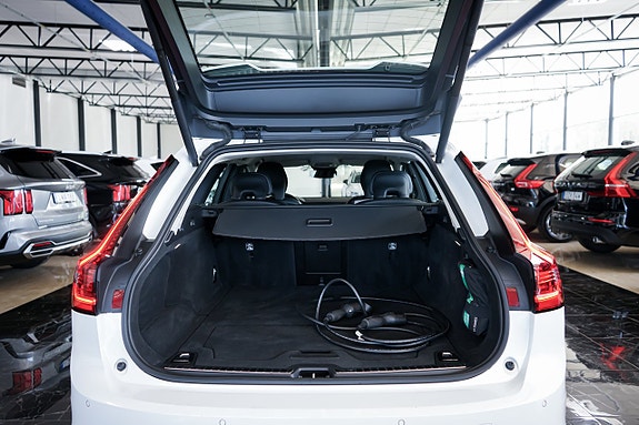 Volvo V90 25 of 28