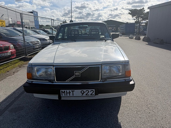 Volvo 244 3 of 30