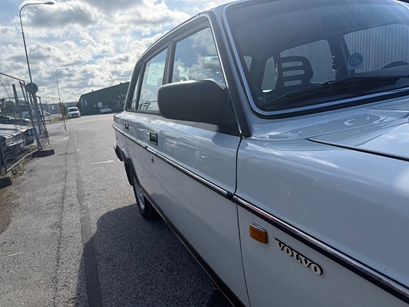 Volvo 244 6 of 30