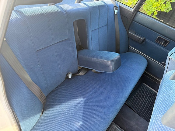 Volvo 244 29 of 30