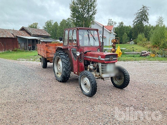 Traktor med tippvagn MASSEY-FERGUSON 135 3 of 6